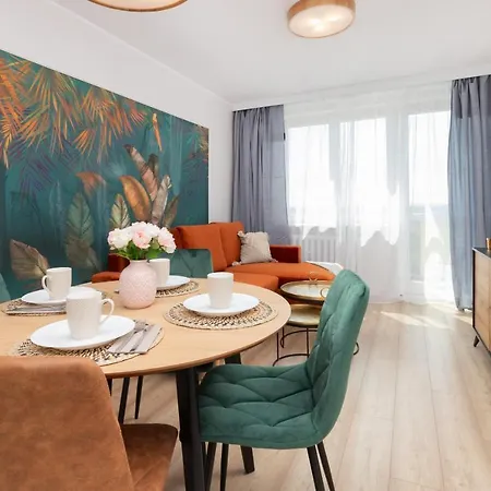 Trendy For 4 Guests 1,5 Km To Old Town By Renters