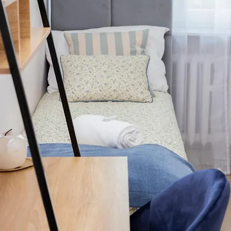 Trendy For 4 Guests 1,5 Km To Old Town By Renters Apartment Gdansk