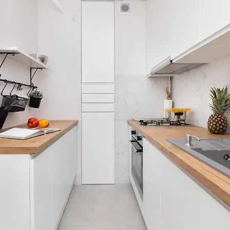 Apartment Trendy For 4 Guests 1,5 Km To Old Town By Renters